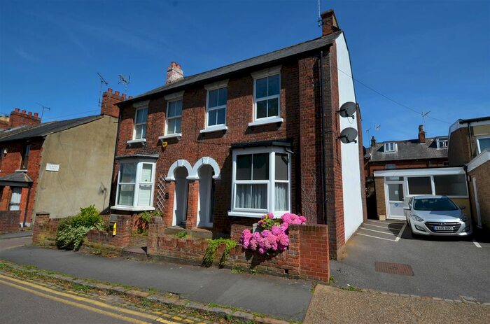 1 Bedroom Flat To Rent In Granville Street, Aylesbury, HP20