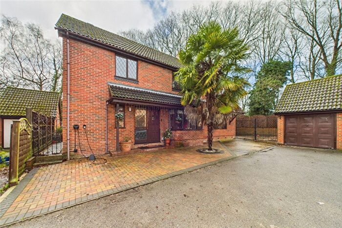 4 Bedroom Detached House For Sale In Sycamore Rise, Bracknell, Berkshire, RG12