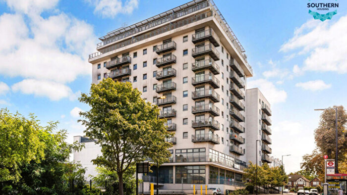 2 Bedroom Flat For Sale In Sutton Park Road, Sutton, SM1