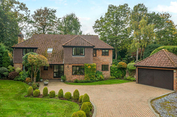 5 Bedroom Detached House For Sale In Gasden Drive, Witley, Godalming, Surrey, GU8