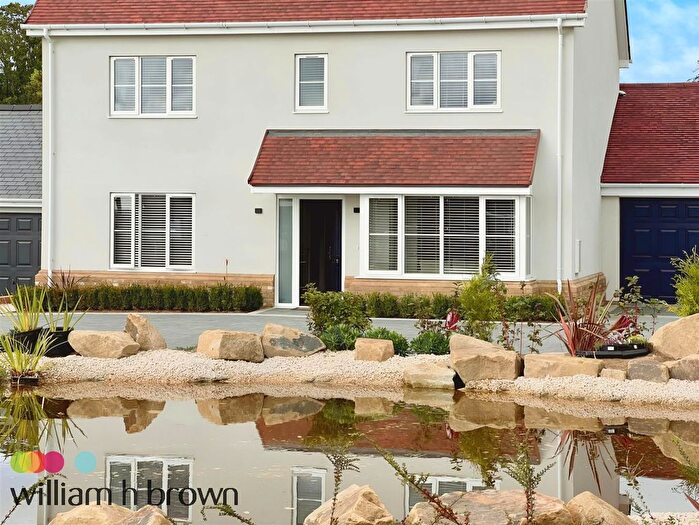 4 Bedroom Detached House To Rent In Windermere Way, Hanningfield Park, Rettendon Common, CM3