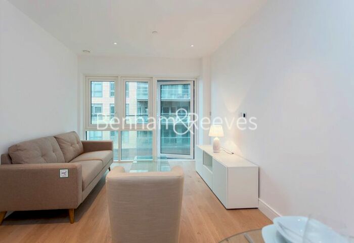 1 Bedroom Flat To Rent In Longfield Avenue, Ealing, W5