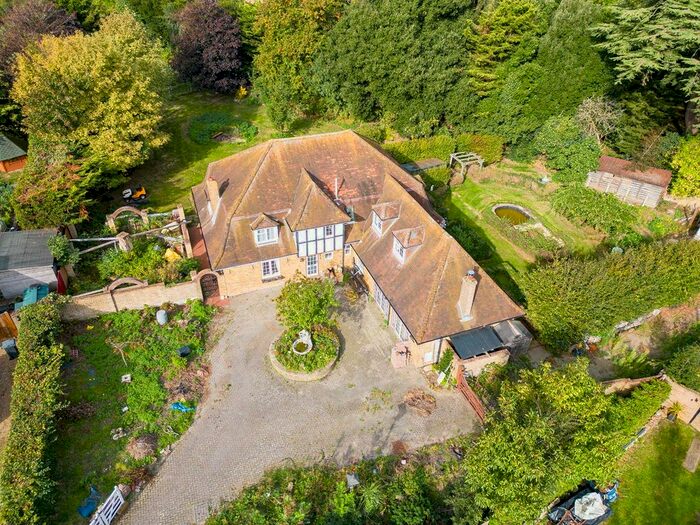 5 Bedroom Detached House For Sale In Harrow Court, Stockbury, Sittingbourne, ME9