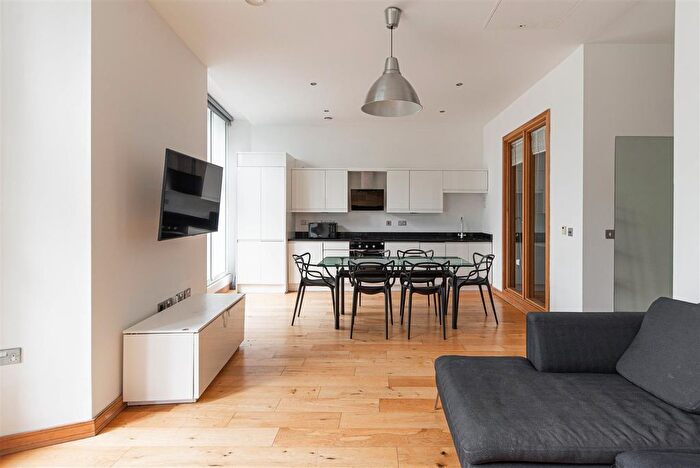 2 Bedroom Flat To Rent In Murton House, Grainger Street, Newcastle Upon Tyne, NE1