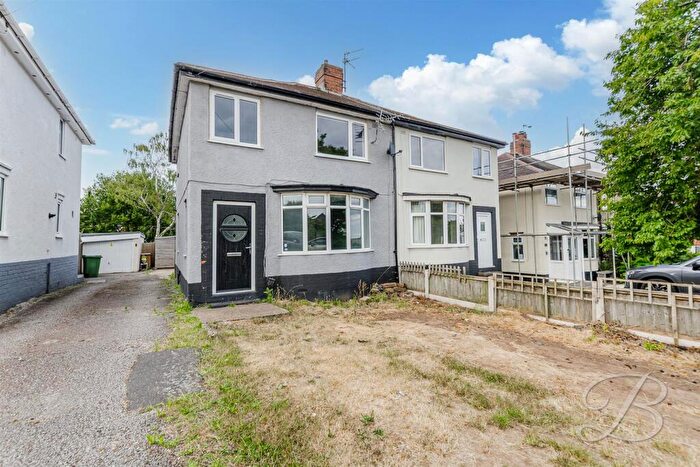 3 Bedroom Semi-Detached House For Sale In Clipstone Road East, Forest Town, Mansfield, NG19