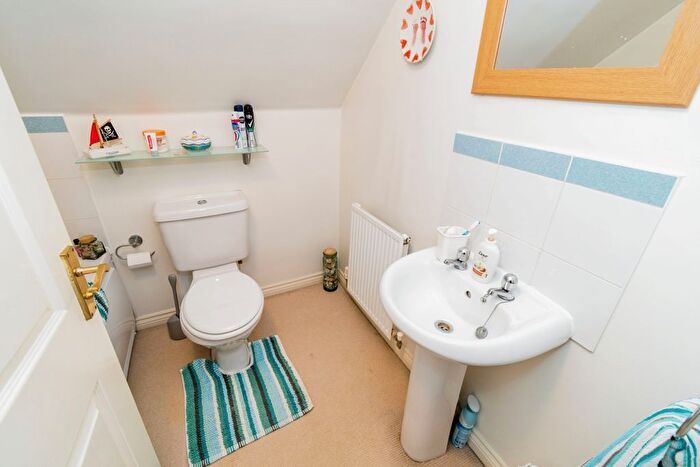 3 Bedroom End Of Terrace House For Sale In Folland Close, North Baddesley, Southampton, Hampshire, SO52