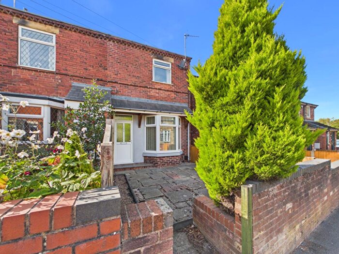 3 Bedroom Semi Detached House For Sale In Station Road, North Wingfield, S42