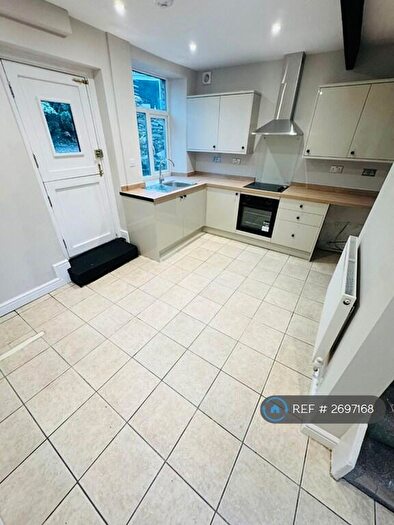 2 Bedroom Semi-Detached House To Rent In The Ashes, Glossop, SK13