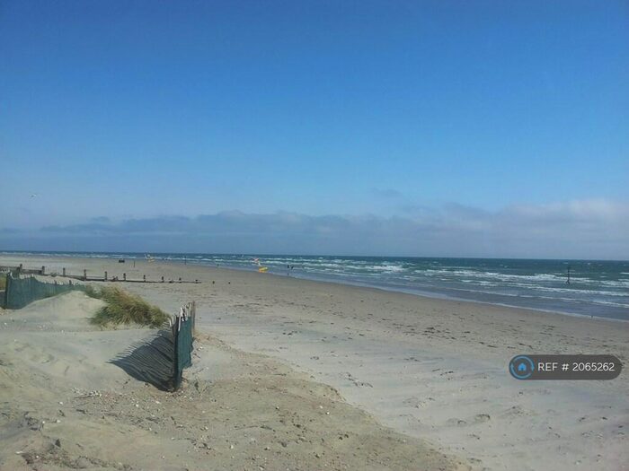 4 Bedroom Detached House To Rent In West Wittering, Chichester, PO20