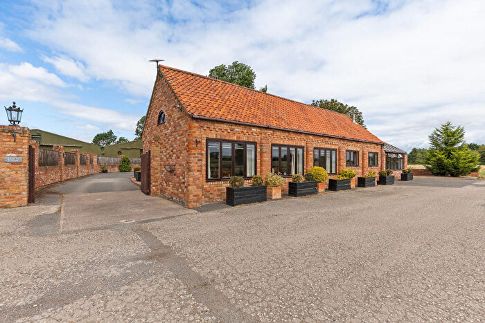 3 Bedroom Barn Conversion For Sale In Carr Road, Doncaster, DN10