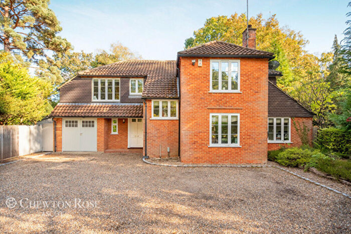 4 Bedroom Detached House For Sale In Llanvair Drive, Ascot, SL5