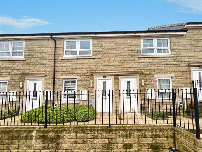 2 Bedroom Terraced House For Sale In Fetlock Drive, Bradford, BD2