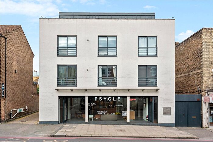 1 Bedroom Flat For Sale In Battersea Rise, SW11