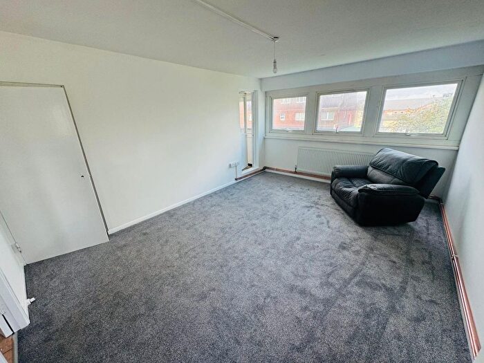 2 Bedroom Flat To Rent In Galton Tower, Civic Close, Birmingham, B1