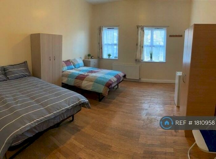 3 Bedroom Terraced House To Rent In Priscilla Close, London, N15