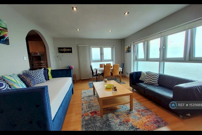 2 Bedroom Flat To Rent In Western Harbour Breakwater, Edinburgh, EH6