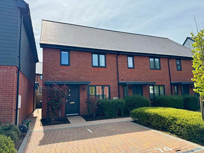 3 Bedroom End Of Terrace House For Sale In Long Lane, Handcross, RH17