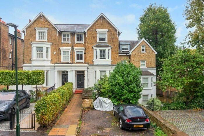 2 Bedroom Flat To Rent In Marlborough Road, Richmond, TW10