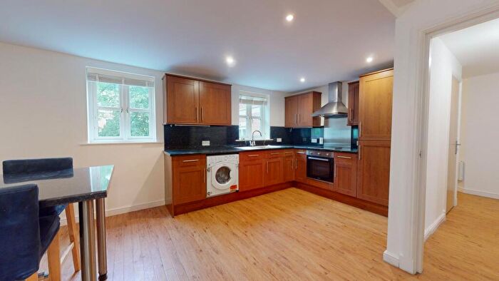 2 Bedroom Flat To Rent In The Grange, Leeds, LS6