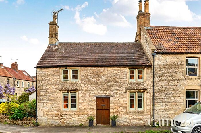 2 Bedroom End Of Terrace House For Sale In Hay Street, Marshfield, SN14