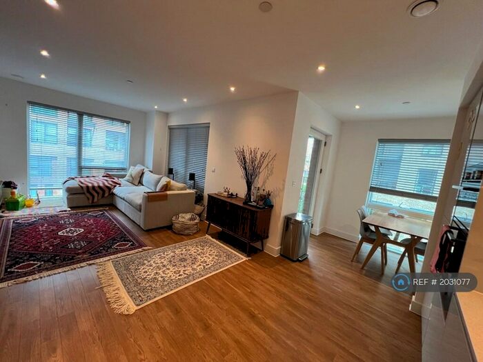 2 Bedroom Flat To Rent In Lismore Boulevard, London, NW9