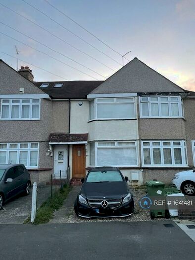 2 Bedroom Terraced House To Rent In Crofton Avenue, Bexley, DA5