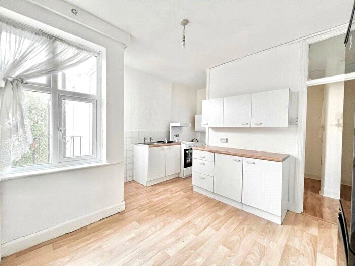 2 Bedroom Flat To Rent In All Souls Avenue, London, NW10