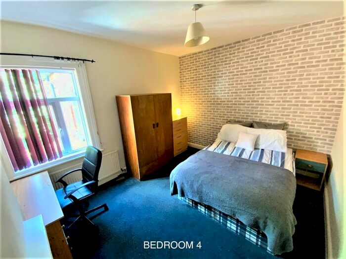 6 Bedroom Terraced House To Rent In St Michaels Road, Coventry, CV2