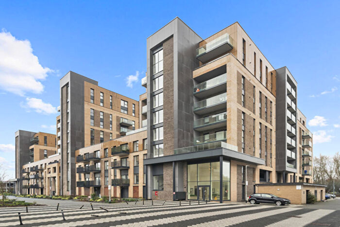 2 Bedroom Apartment For Sale In Moore House, Edinburgh Gate, Harlow, Essex, CM20