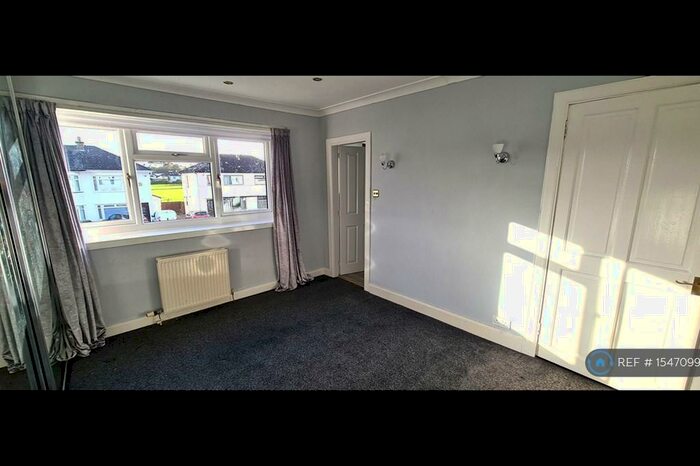 5 Bedroom Semi-Detached House To Rent In Penilee Road, Paisley, PA1