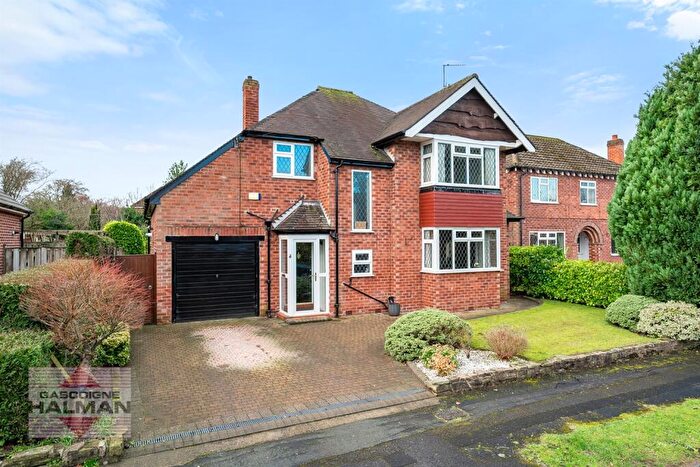 3 Bedroom Detached House For Sale In Manor Close, Wilmslow, SK9