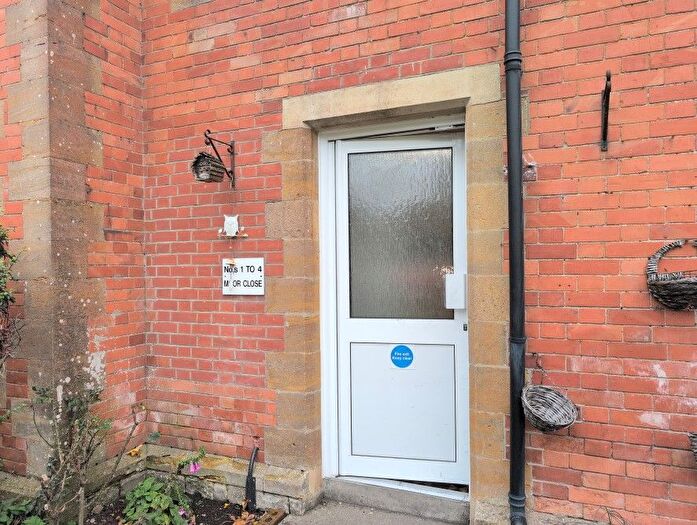 1 Bedroom Flat For Sale In Moor Close, Langport, Somerset, TA10