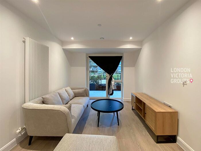 1 Bedroom Flat To Rent In Ellipse House, Eden Place, London, E16