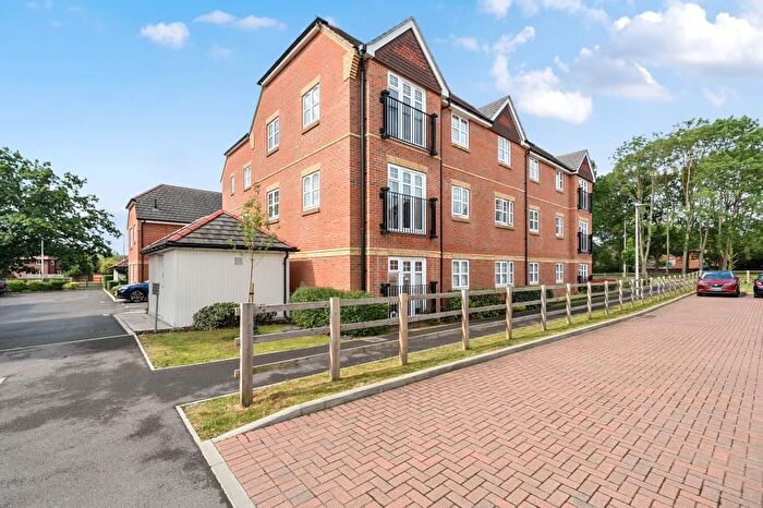 2 Bedroom Flat To Rent In Equestrian Court, Arborfield Green, RG2
