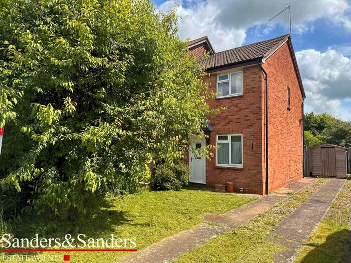 2 Bedroom End Of Terrace House For Sale In Seymour Road, Alcester, B49