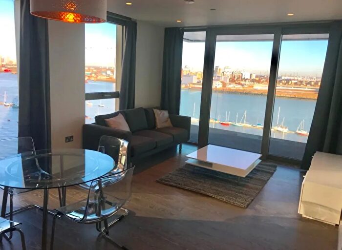 2 Bedroom Flat To Rent In Pilot Walk, Greenwich, SE10