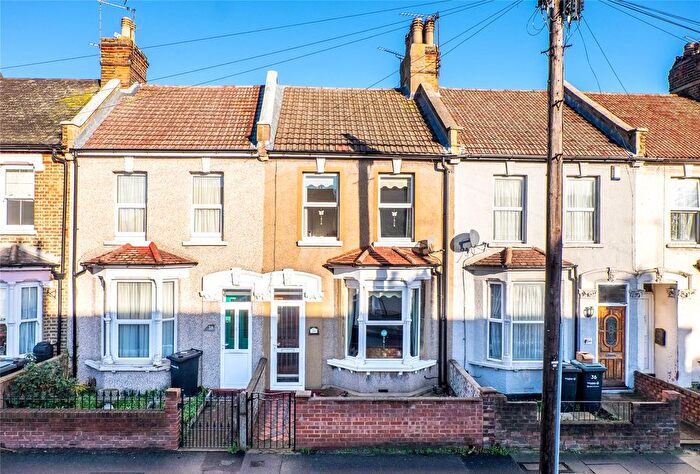 3 Bedroom Terraced House For Sale In Dover Road East, Northfleet, Kent, DA11
