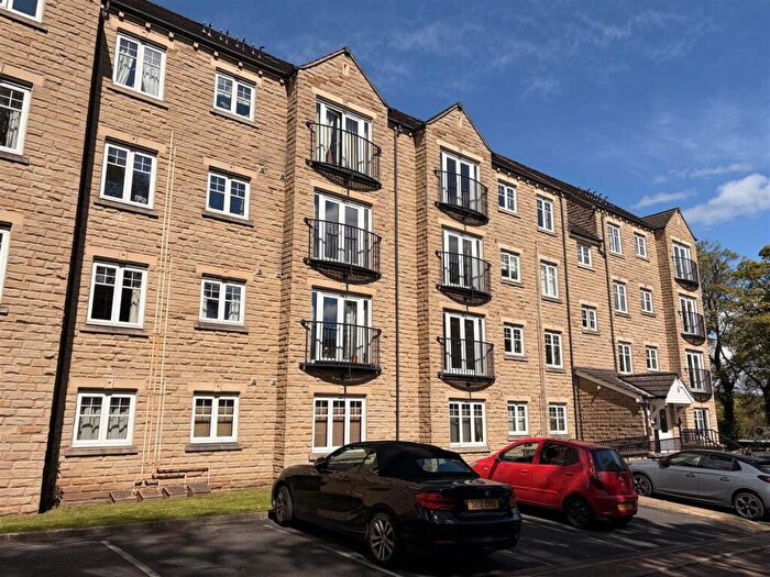 2 Bedroom Apartment For Sale In Flugel Way, Huddersfield, HD3