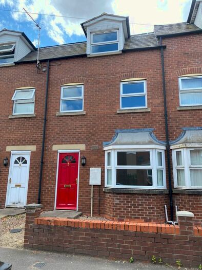2 Bedroom Town House To Rent In Hartley Street, Boston, PE21