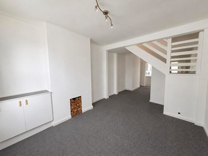 2 Bedroom Terraced House To Rent In West St, CW1