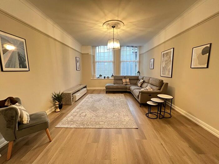 2 Bedroom Apartment To Rent In Chepstow House, Chepstow Street, M1