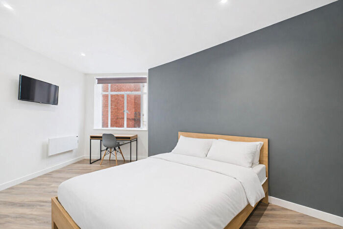 Studio To Rent In Studio, - College Green, BS1