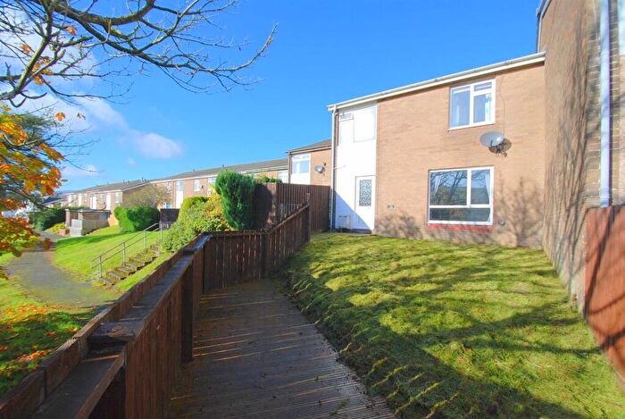 3 Bedroom End Of Terrace House For Sale In Brynheulog, Rhayader, LD6