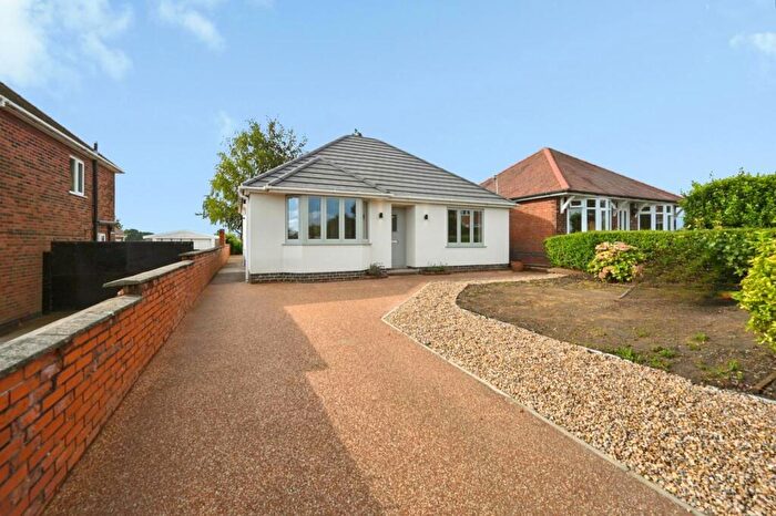 3 Bedroom Detached Bungalow To Rent In Mansfield Road, Selston, NG16