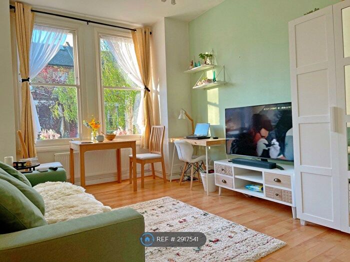 1 Bedroom Flat To Rent In Archel Road, London, W14