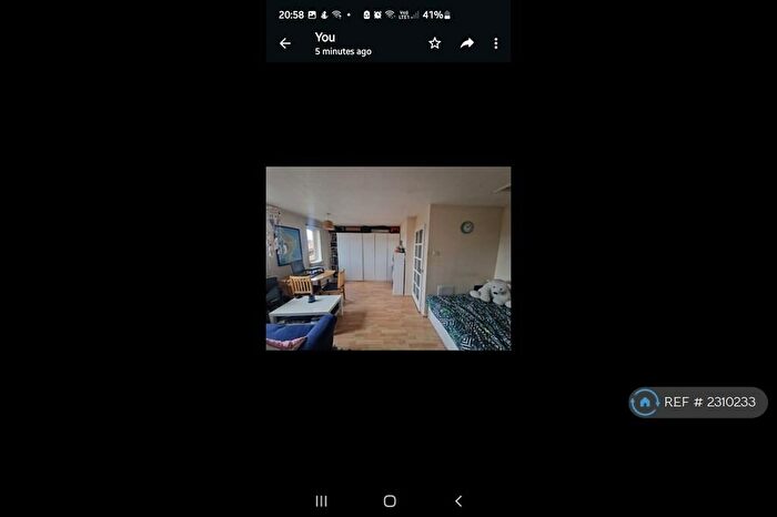 1 Bedroom Flat To Rent In Grantley House, London, SE14