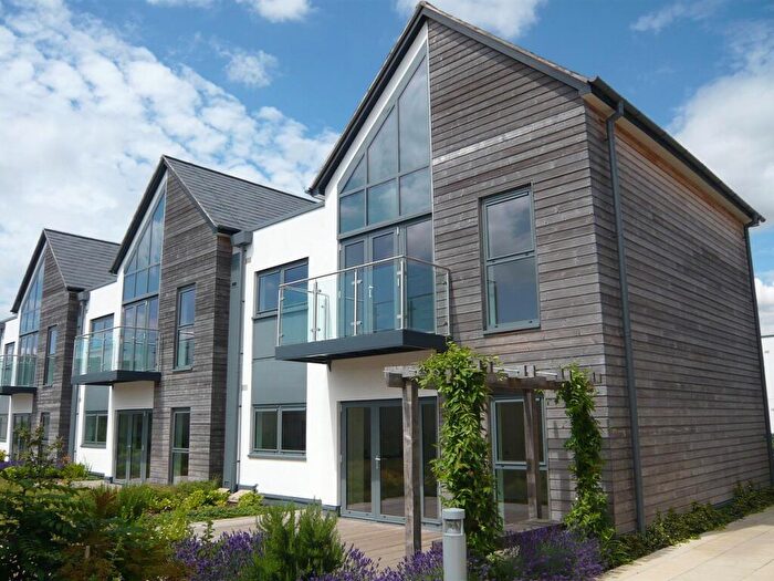2 Bedroom Apartment To Rent In Park Way, Newbury, Berkshire, RG14