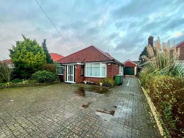 4 Bedroom Chalet To Rent In Reepham Road, Norwich, NR6