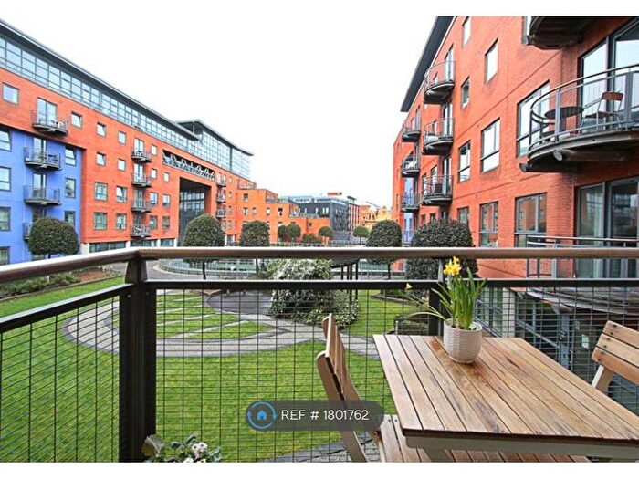 1 Bedroom Flat To Rent In West One, Sheffield, S1