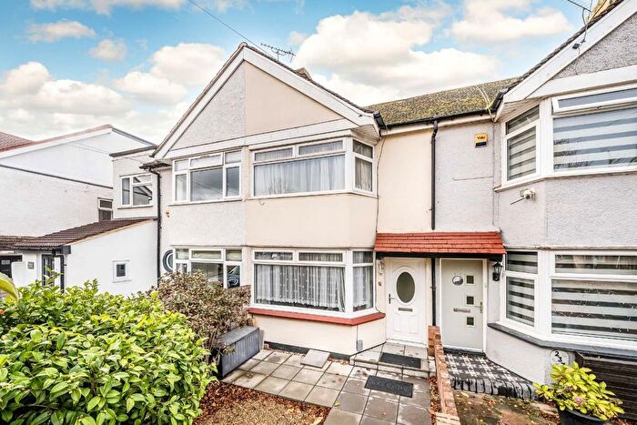 2 Bedroom Terraced House For Sale In Uxbridge Road, Feltham, TW13